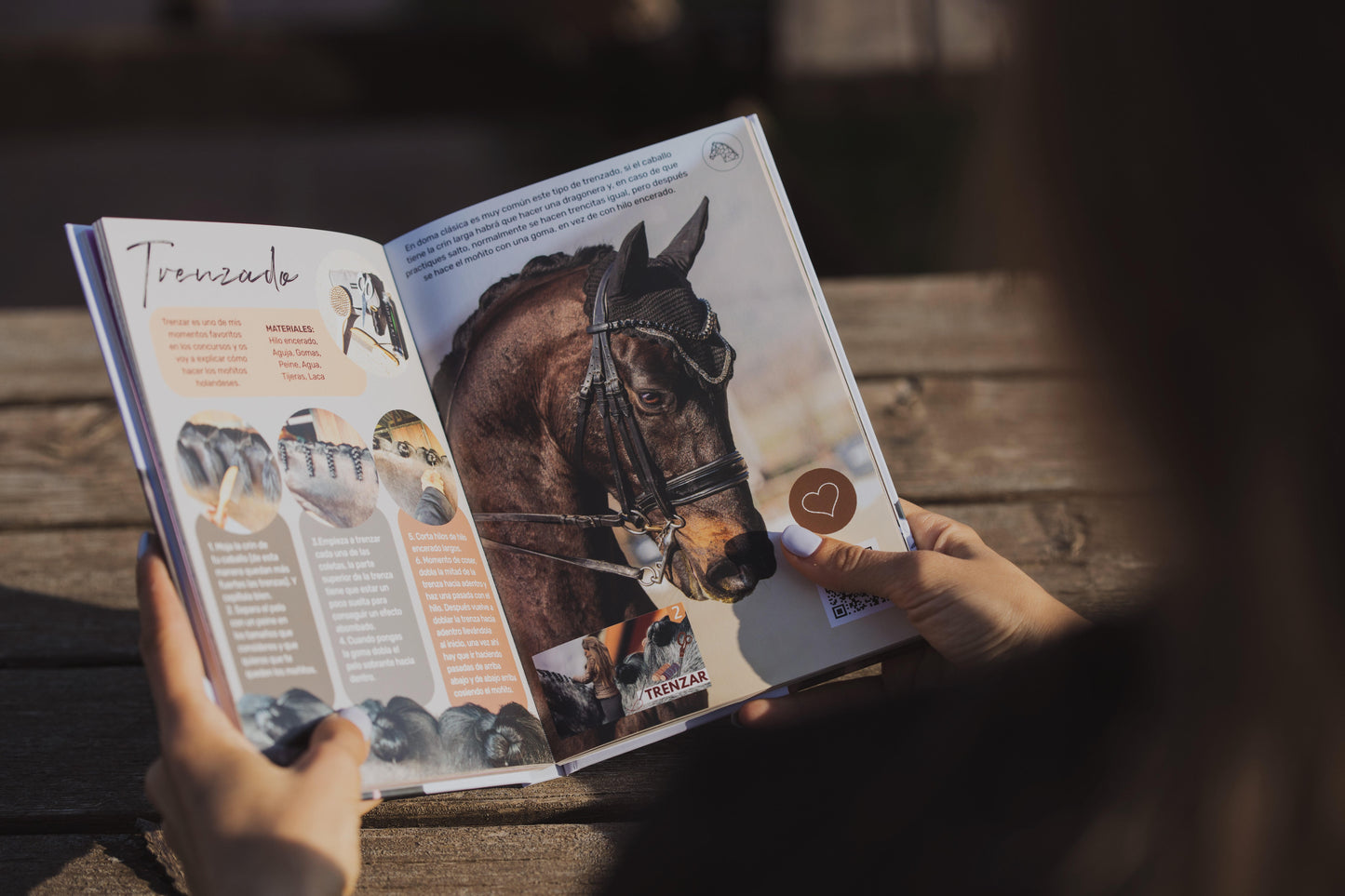 LIBRO HELLO RIDERS LA AVENTURA CONTINUA (2)