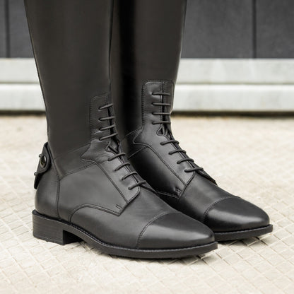 BOTA ELYRIA REGULAR