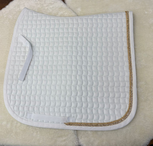 MANTILLA MARONA  BLANCO/ORO  FULL DOMA