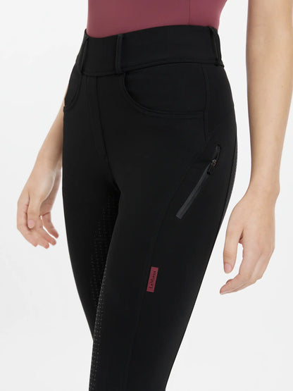 Amy Breggings Negro